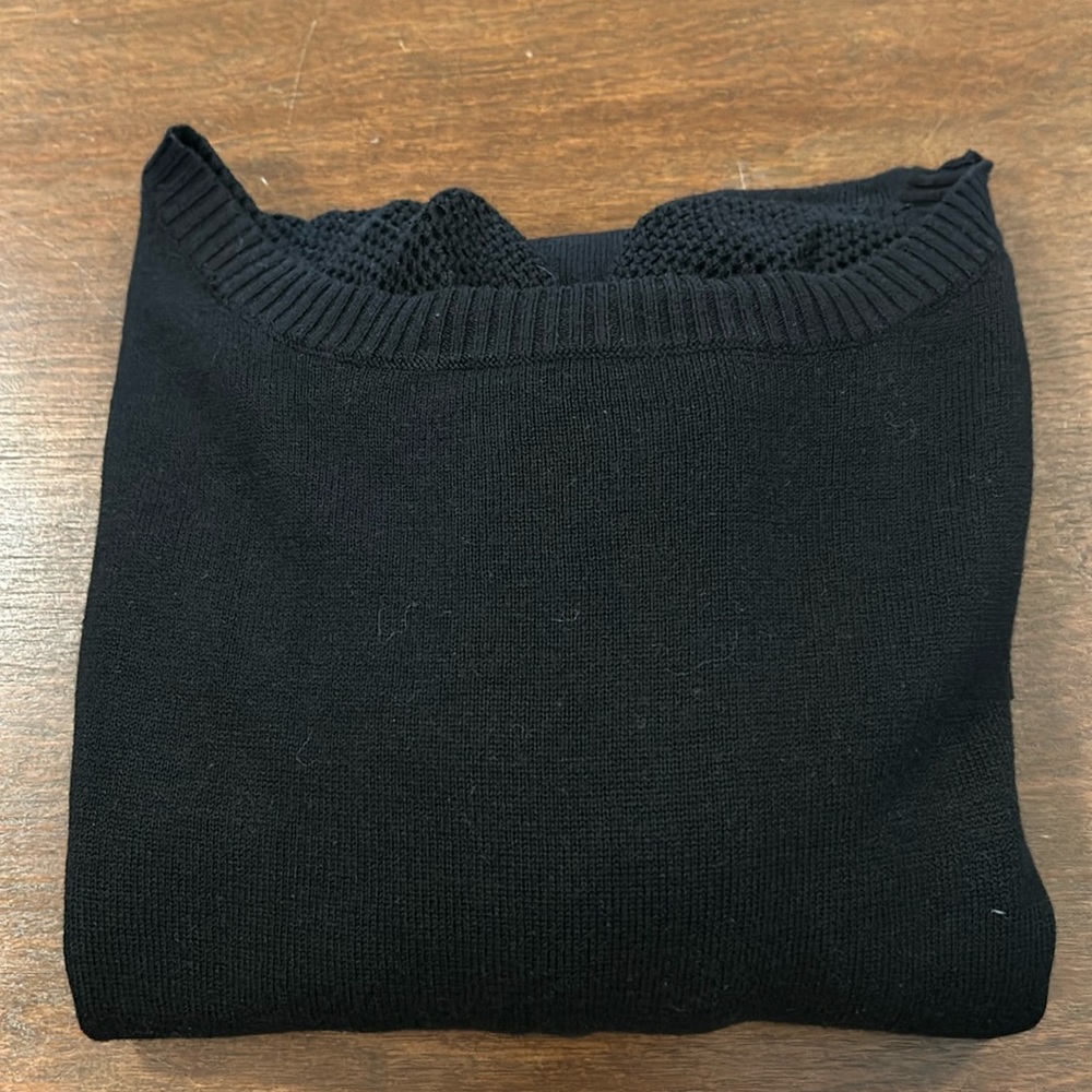Lululemon lightweight see-through netted back crewneck sweater…